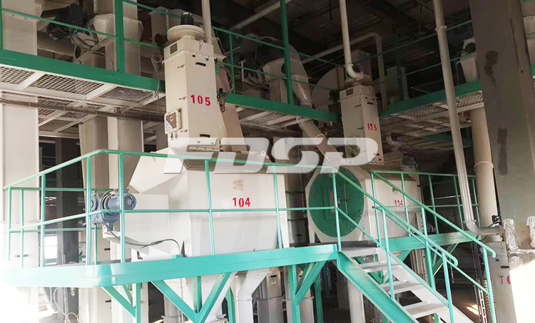 Se completó la puesta en marcha de la línea de producción de alimentos para ganado y aves de corral + rumiantes con una producción anual de 180,000 toneladas en Kulun Banner, Mongolia Interior (图4) limpieza 2.jpg